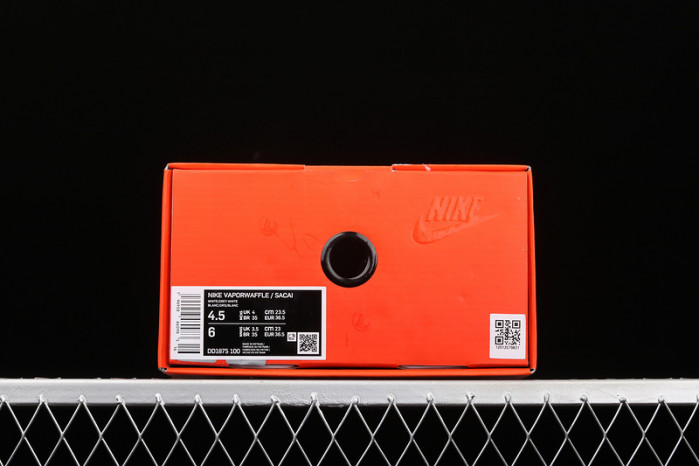 sacai x nike vaporwaffle "sail" dd1875-100
