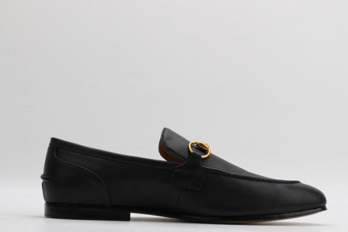 guc loafer