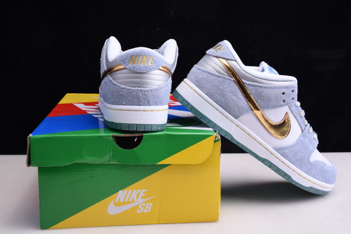 sean cliver x nike sb dunk low dc9936-100
