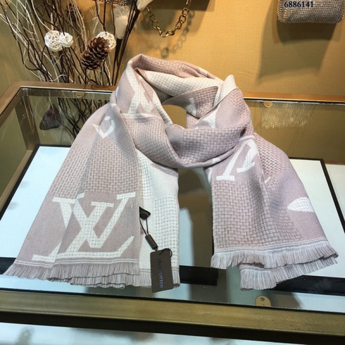 lu vi scarf