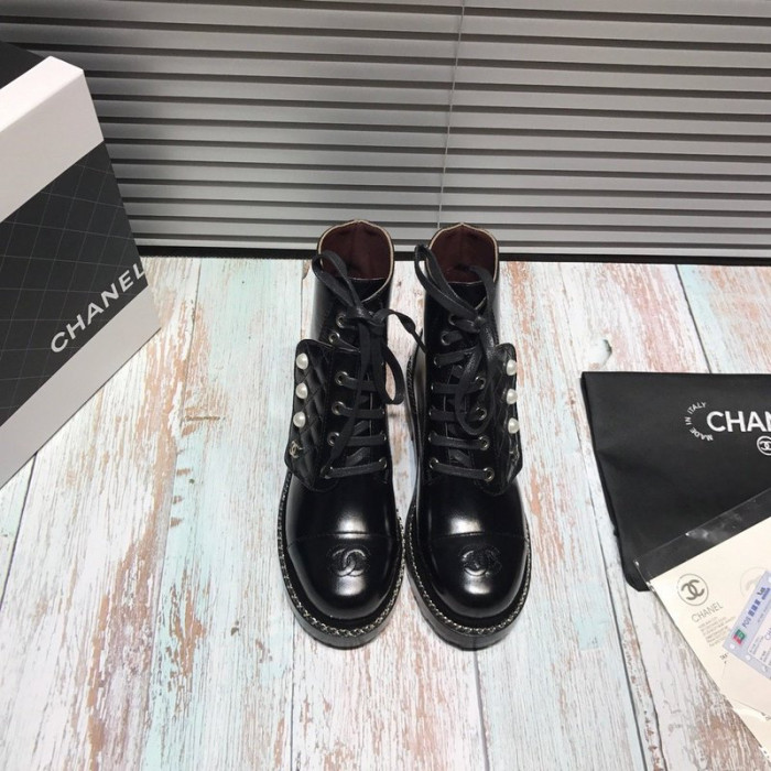 CN ANKLE BOOTS