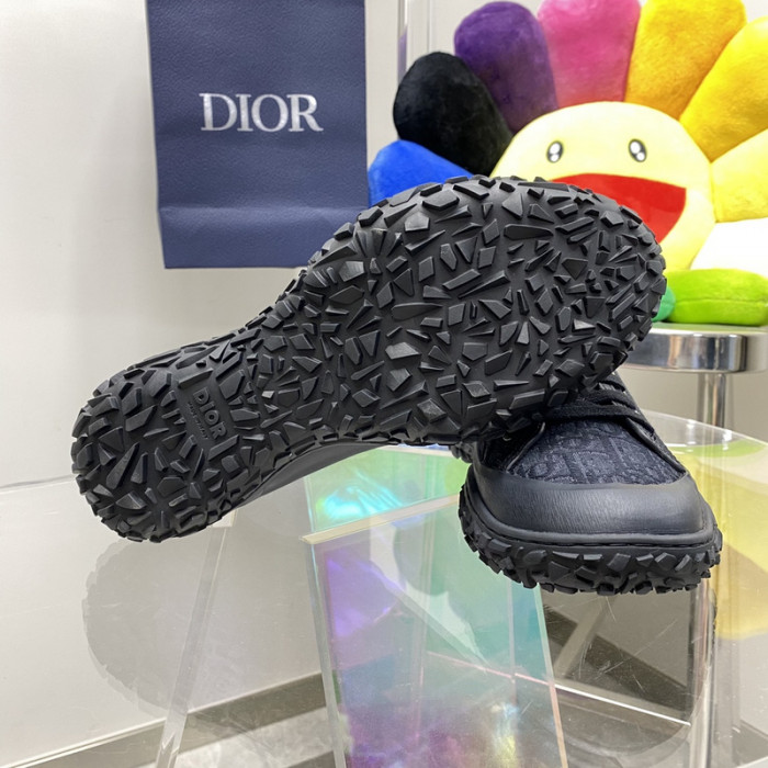 dr b28 low-top sneakers