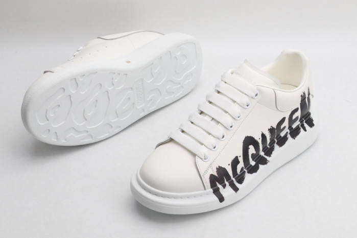 alex mcqu sneakers