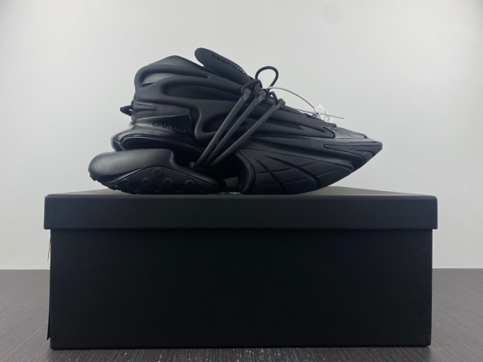 balmain sneakers 22120603