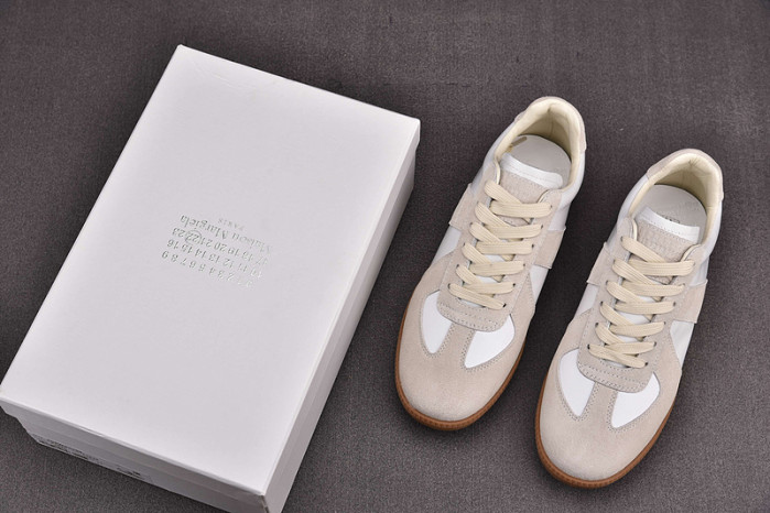 Ma*s*n mihara yasuhiro sneaker