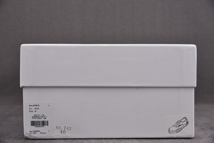 Ma*s*n mihara yasuhiro sneaker