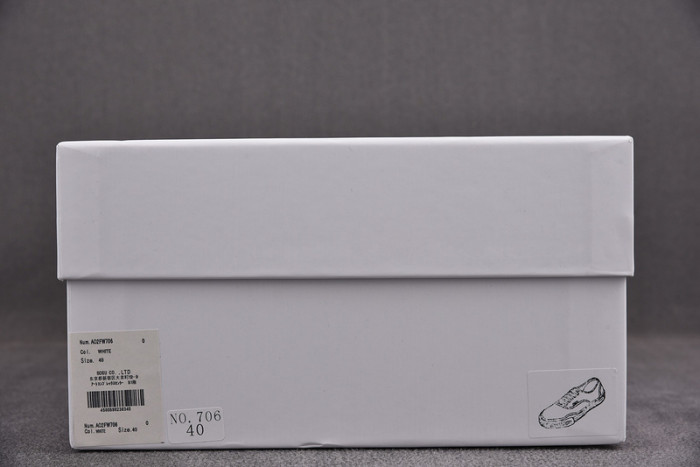 Ma*s*n mihara yasuhiro sneaker