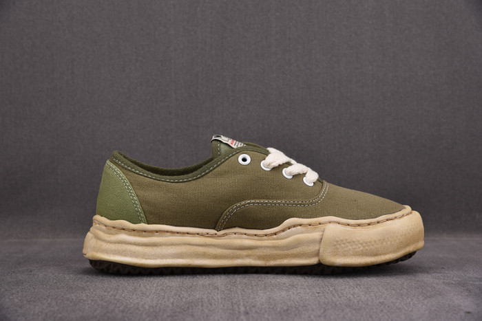 Ma*s*n mihara yasuhiro sneaker