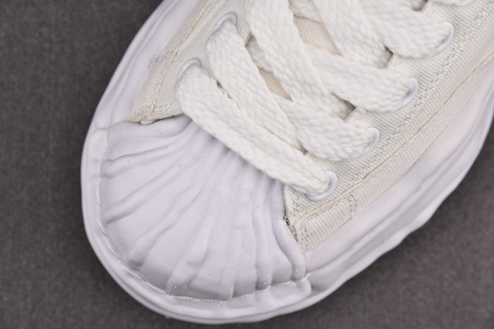 Ma*s*n mihara yasuhiro sneaker