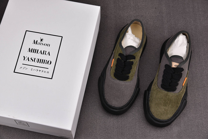 Ma*s*n mihara yasuhiro sneaker