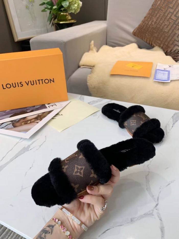 lovt slippers