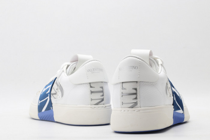 v*lentino sneaker