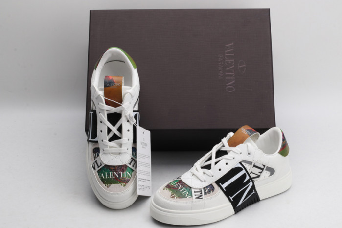 v*lentino sneaker