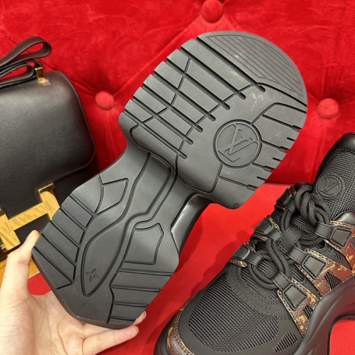 lovt archlight sneaker