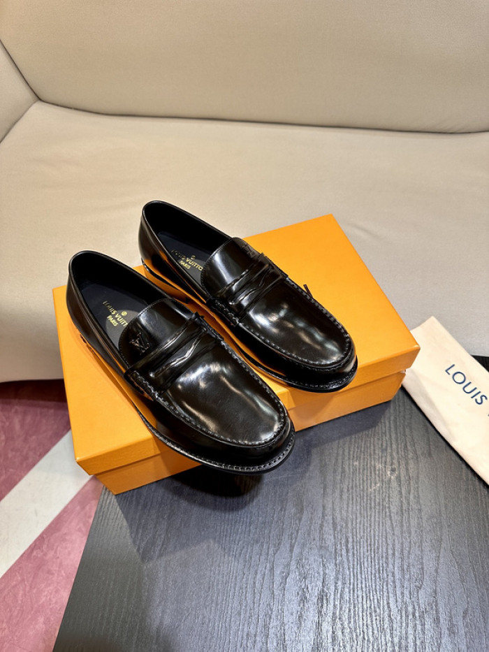 lovt loafer