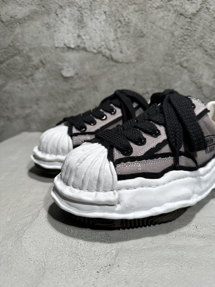 Ma*s*n mihara yasuhiro sneaker