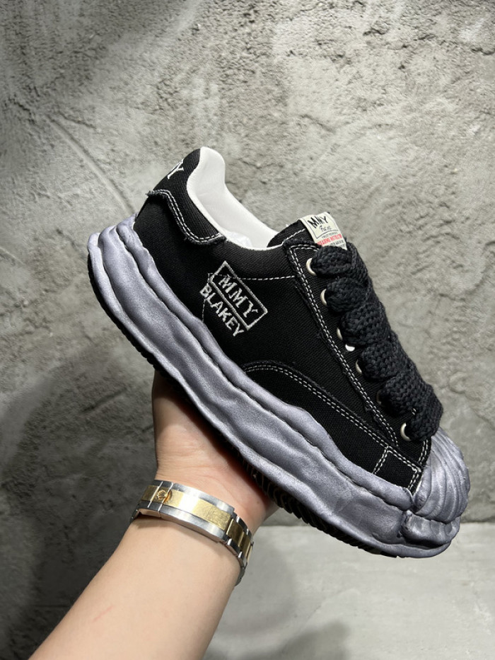 Ma*s*n mihara yasuhiro sneaker