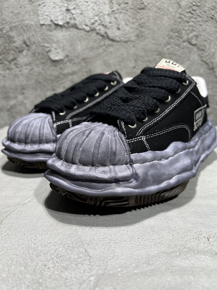 Ma*s*n mihara yasuhiro sneaker
