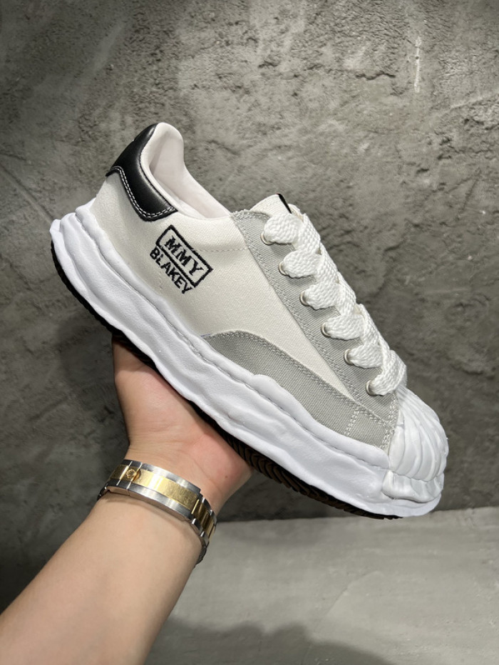 Ma*s*n mihara yasuhiro sneaker