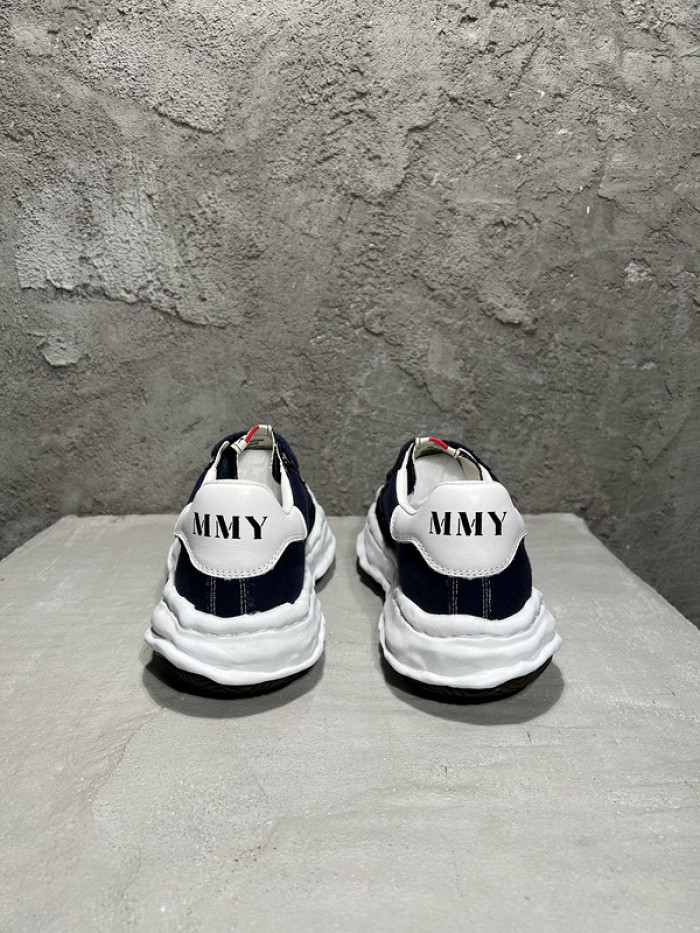 Ma*s*n mihara yasuhiro sneaker