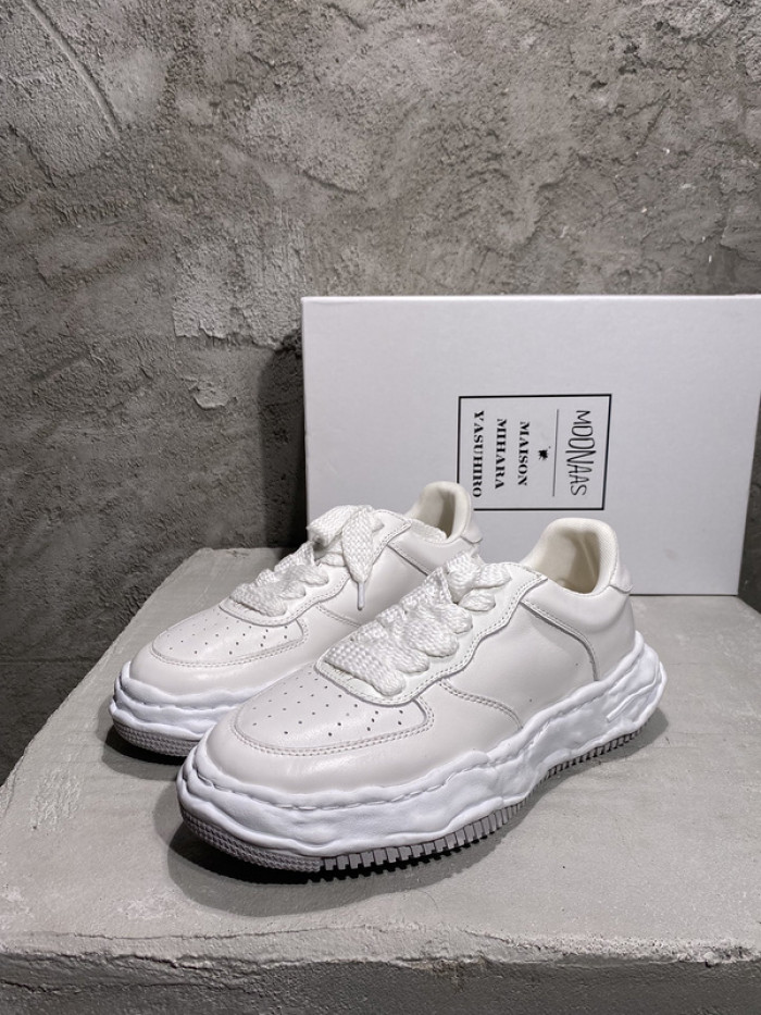 Ma*s*n mihara yasuhiro sneaker