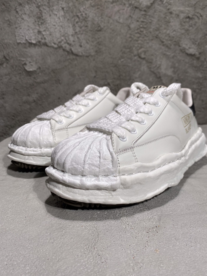 Ma*s*n mihara yasuhiro sneaker