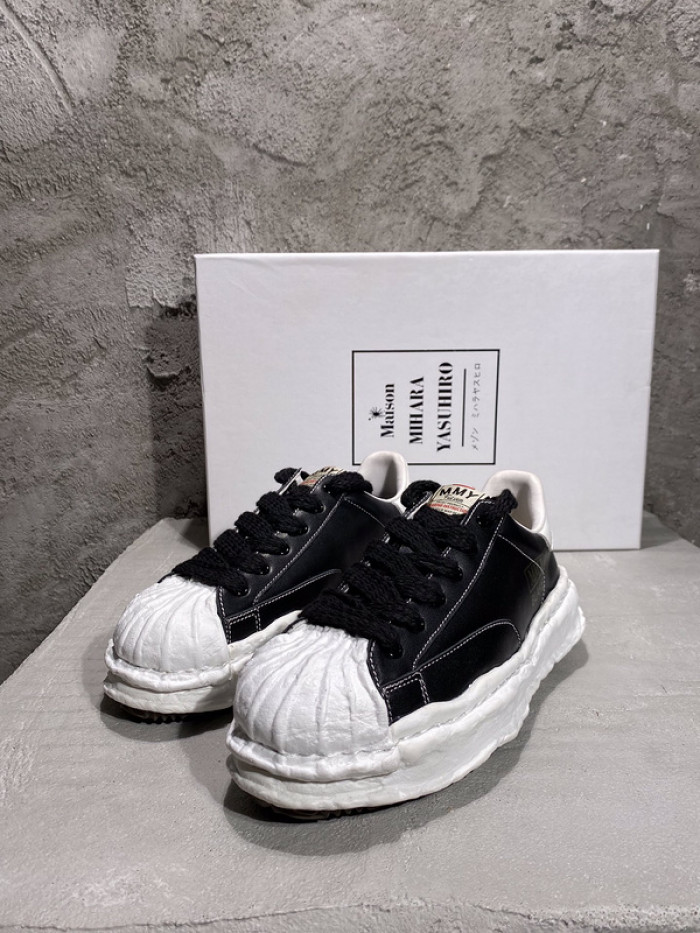 Ma*s*n mihara yasuhiro sneaker