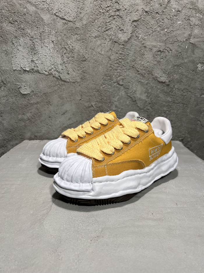 Ma*s*n mihara yasuhiro sneaker