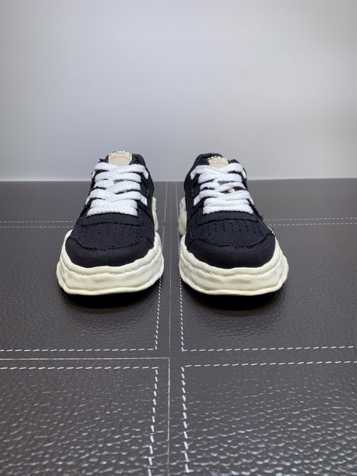 Ma*s*n mihara yasuhiro sneaker