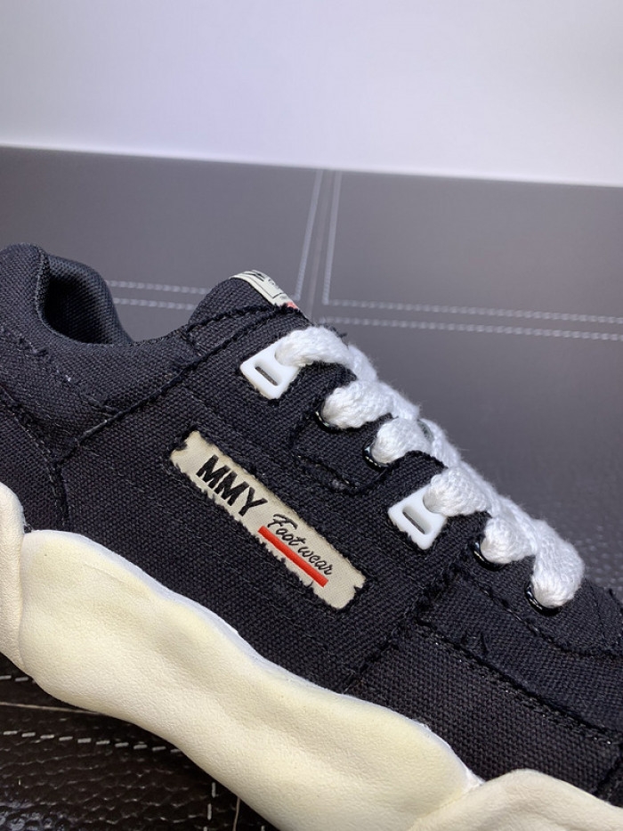 Ma*s*n mihara yasuhiro sneaker