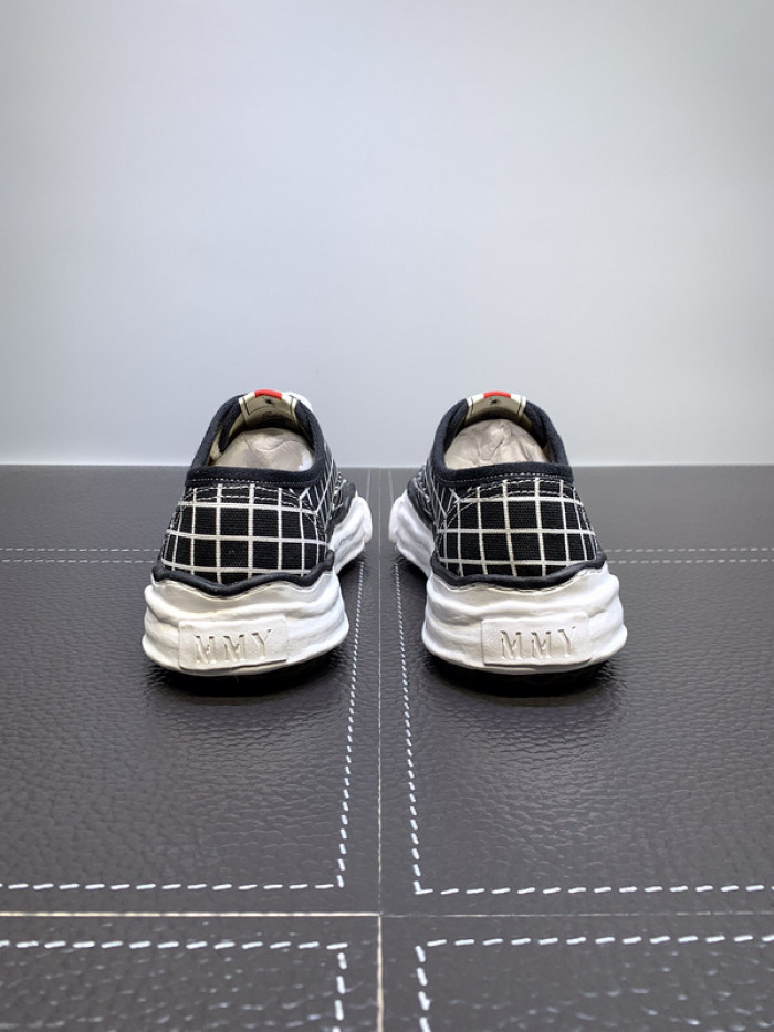 Ma*s*n mihara yasuhiro sneaker