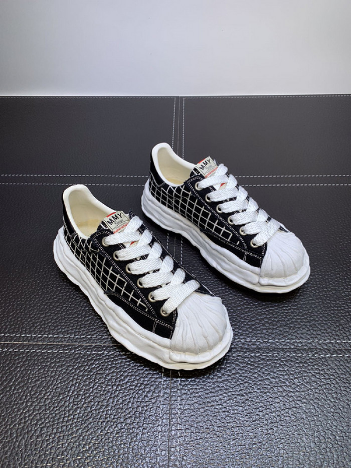 Ma*s*n mihara yasuhiro sneaker