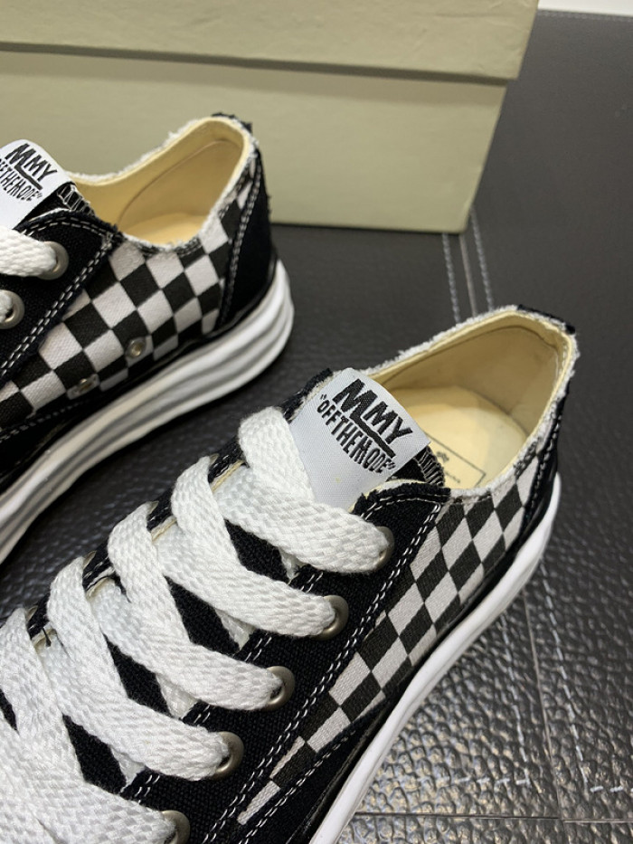 Ma*s*n mihara yasuhiro sneaker
