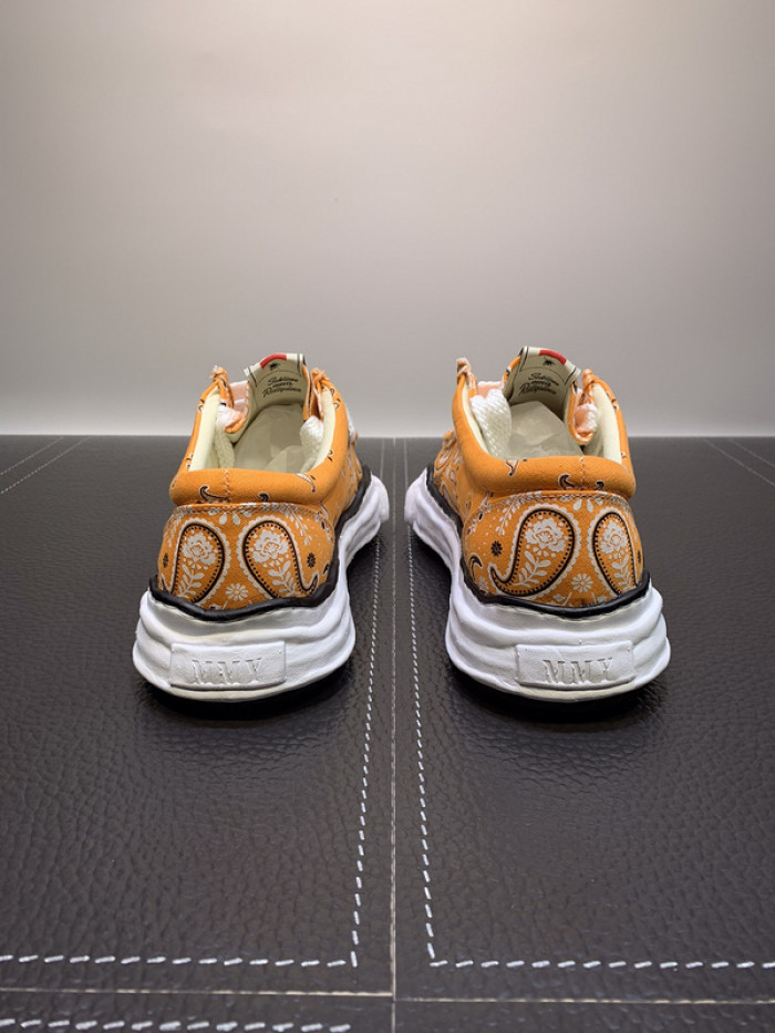 Ma*s*n mihara yasuhiro sneaker