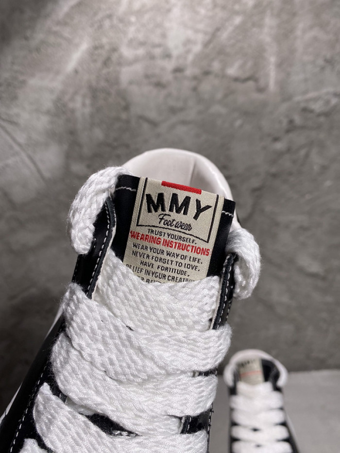 Ma*s*n mihara yasuhiro sneaker