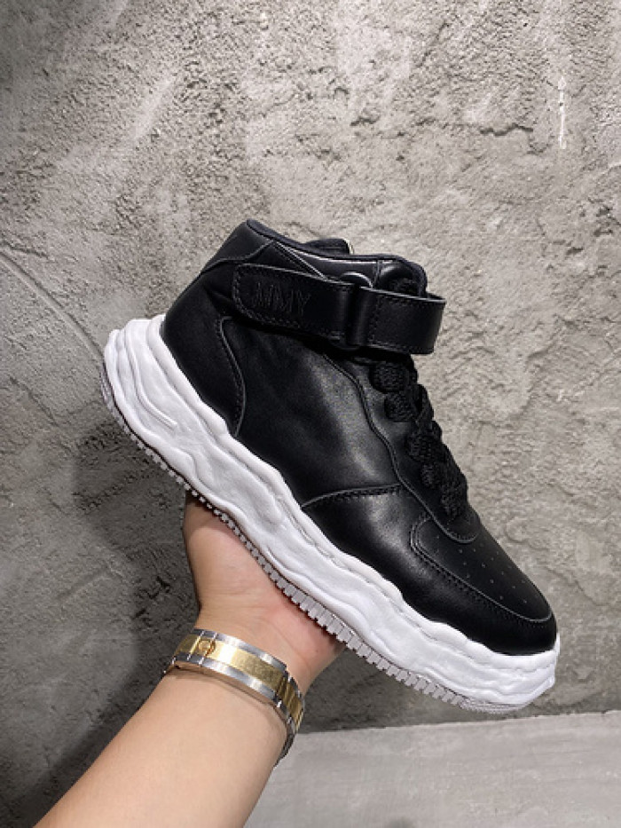 Ma*s*n mihara yasuhiro sneaker