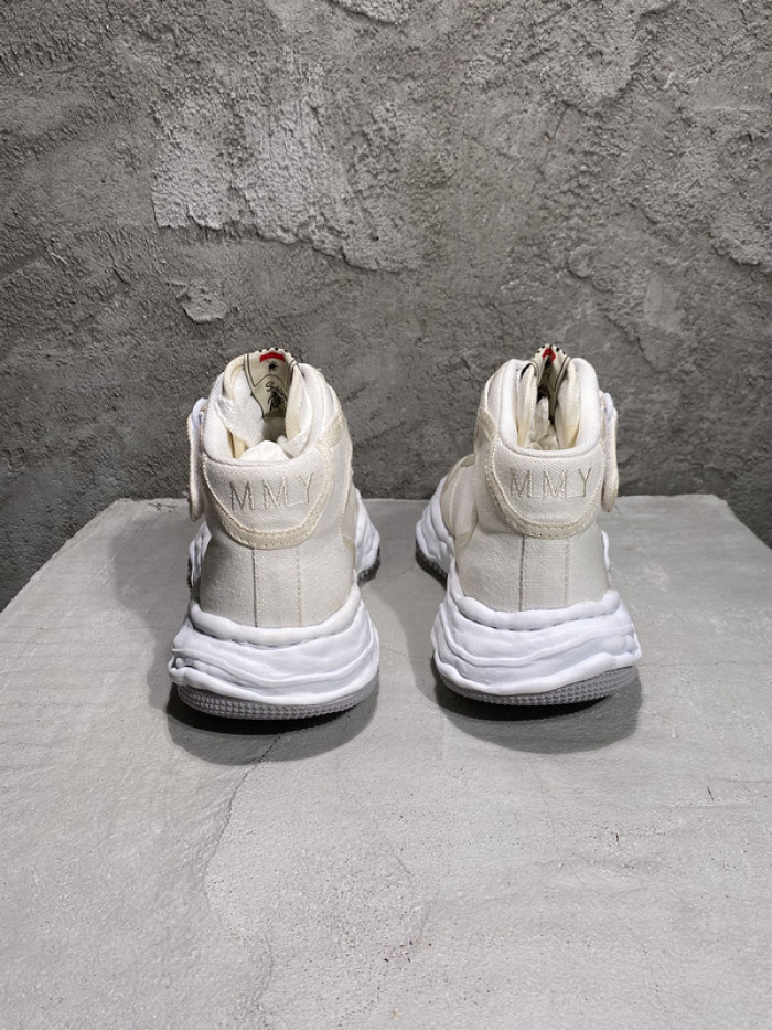 Ma*s*n mihara yasuhiro sneaker