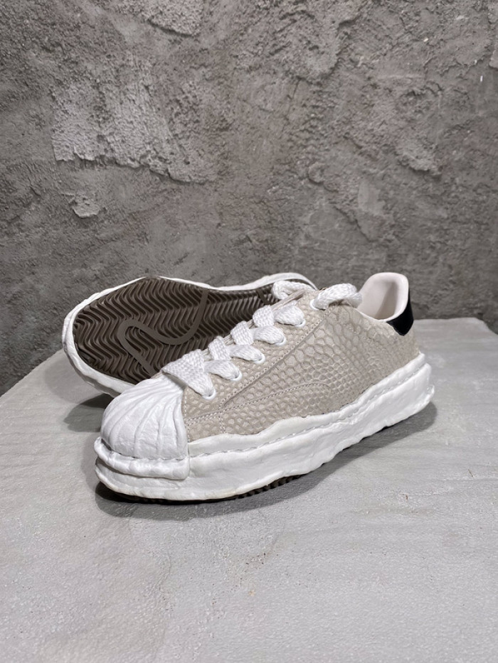 Ma*s*n mihara yasuhiro sneaker