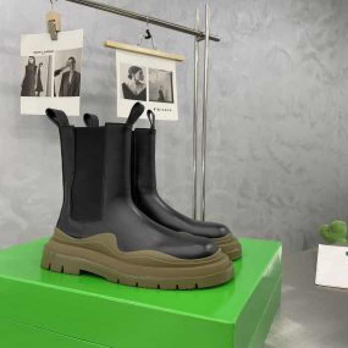 bo*te*ga Ve*ne*ta boots