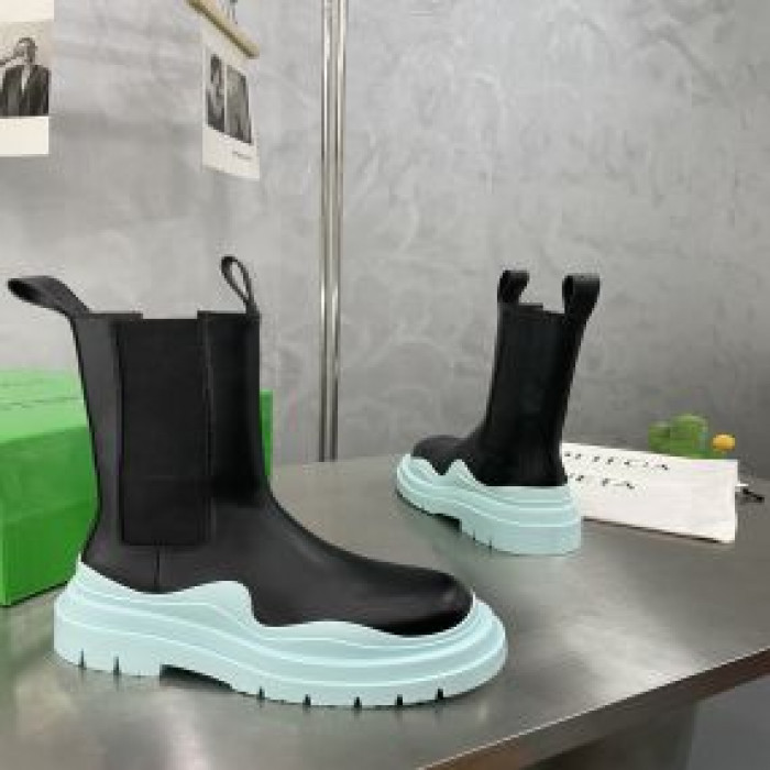 bo*te*ga Ve*ne*ta boots