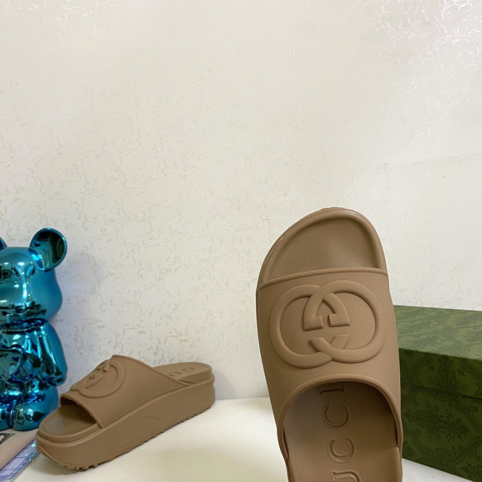 guc sandal
