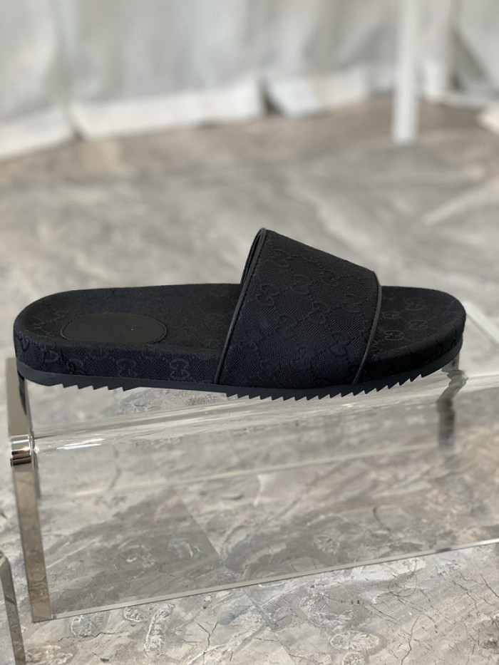 guc sandal