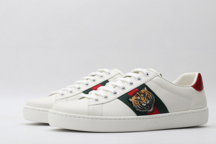 gi ace embroidered low-top sneaker