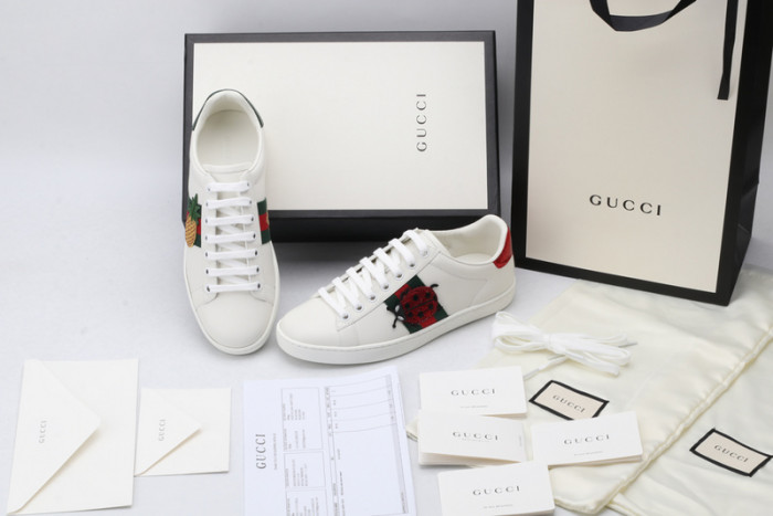 gi ace embroidered low-top sneaker