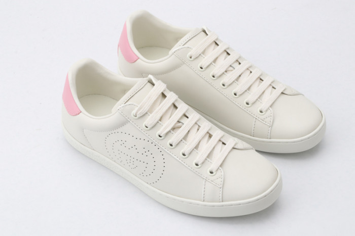 gi ace embroidered low-top sneaker