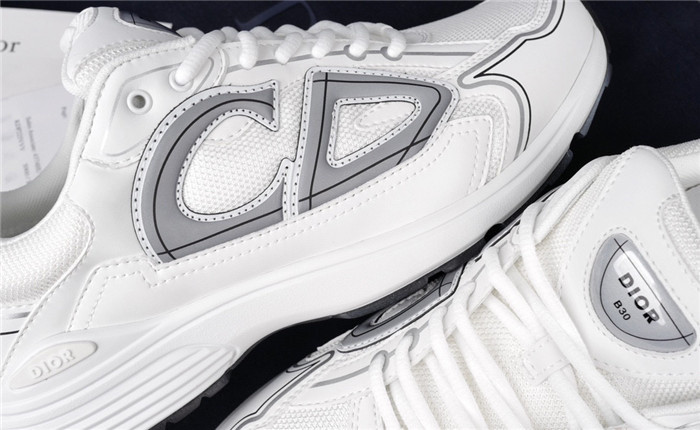 dr b30 trainer sneaker