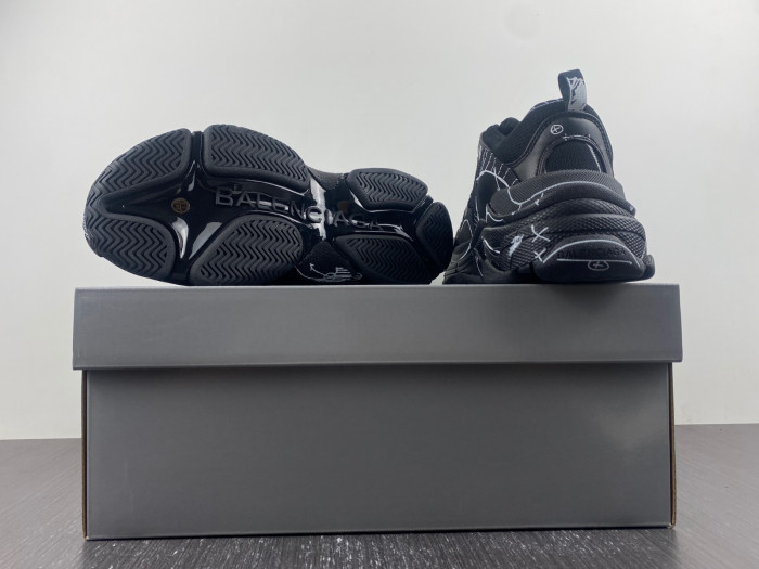 bl triple s trainers sneakers 536737 w2fw6 0102