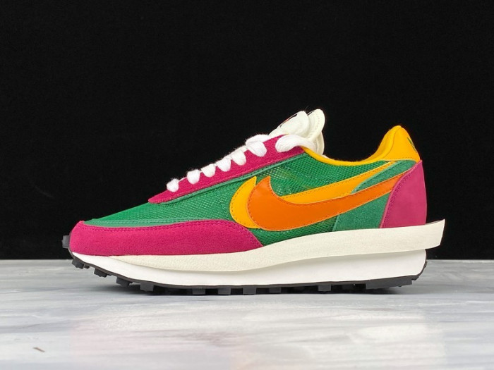 nike ld waffle sacai pine green bv0073-301