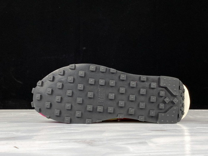 nike ld waffle sacai pine green bv0073-301