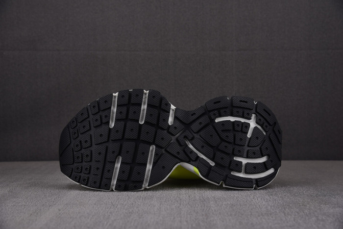 bl 3xl speed trainer sneakers sole